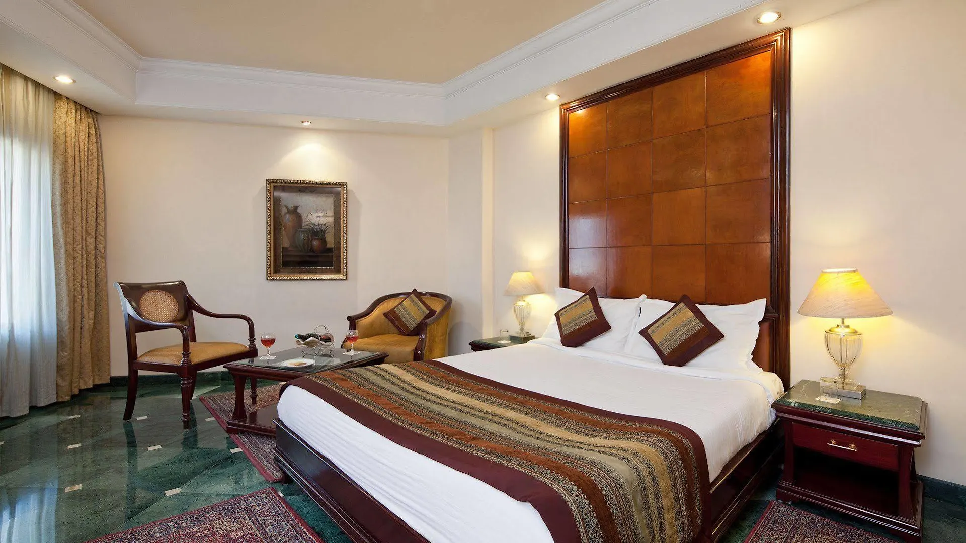 Mansingh Palace, Agra 4*, Agra (Uttar Pradesh)