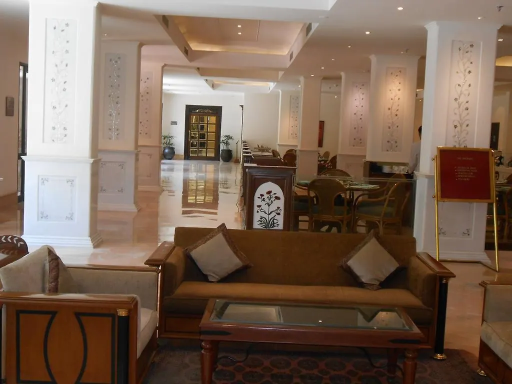 **** Hotel Mansingh Palace, Agra India